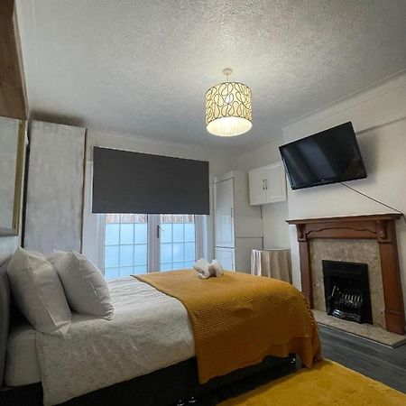 Beautiful Private Rooms In London Central Willesden Green المظهر الخارجي الصورة