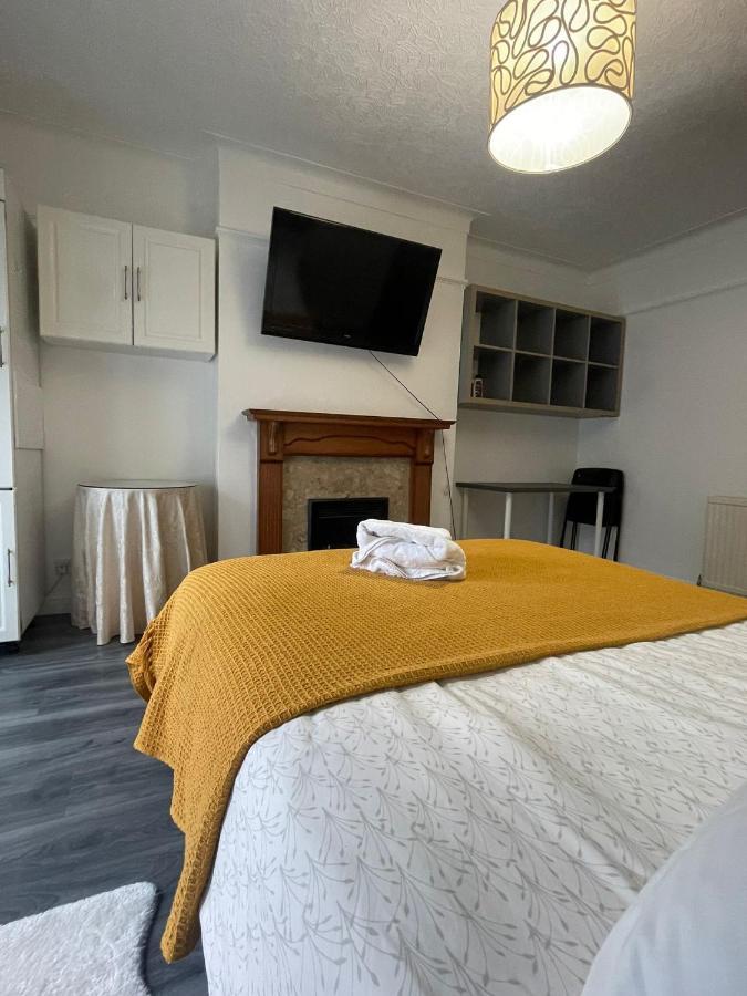 Beautiful Private Rooms In London Central Willesden Green المظهر الخارجي الصورة