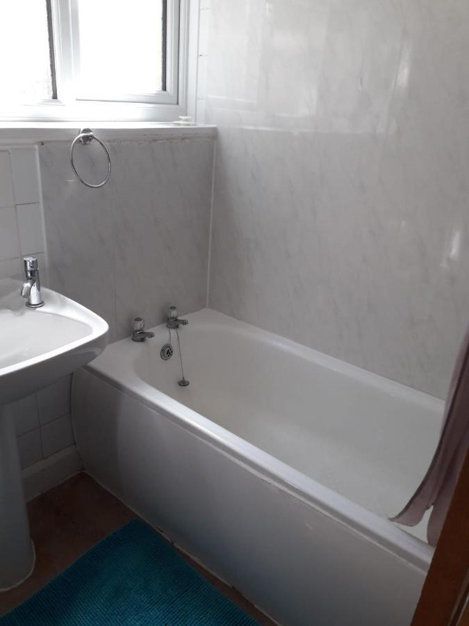 Beautiful Private Rooms In London Central Willesden Green المظهر الخارجي الصورة
