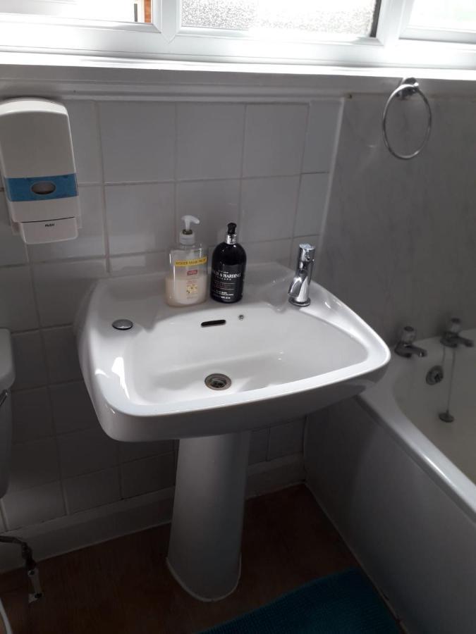 Beautiful Private Rooms In London Central Willesden Green المظهر الخارجي الصورة